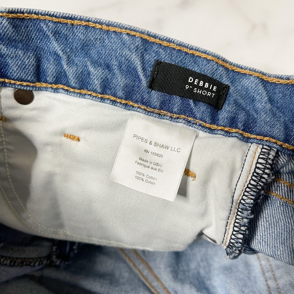 Veronica Beard Debbie Shorts 9” Denim Button Fly - Picture 3 of 12
